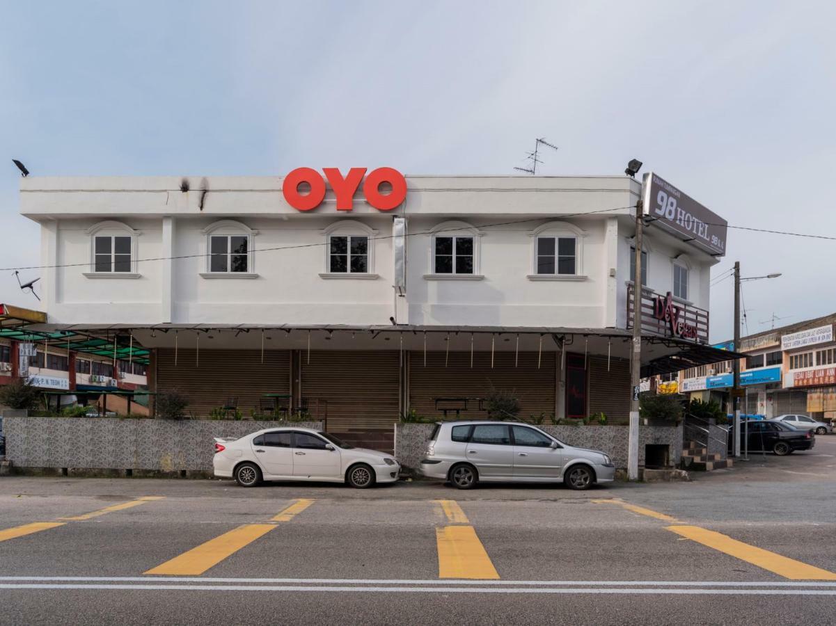 Oyo 44026 98 Hotel Johor Bahru Bagian luar foto