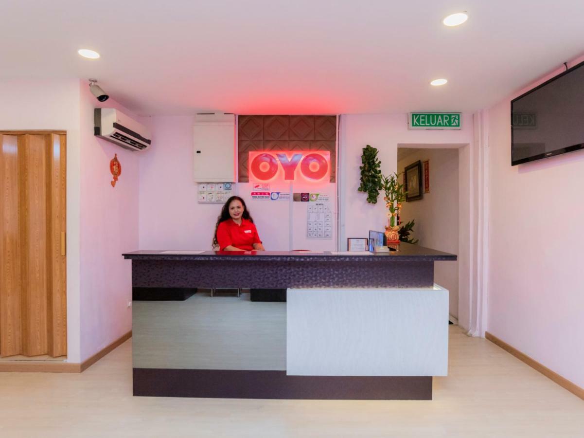 Oyo 44026 98 Hotel Johor Bahru Bagian luar foto